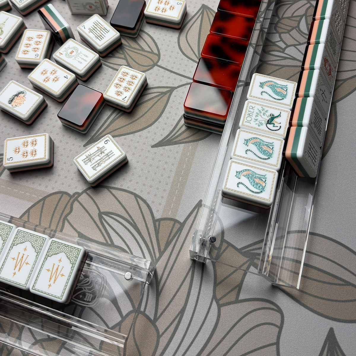 Long Line Roses Desert Mahjong Mat